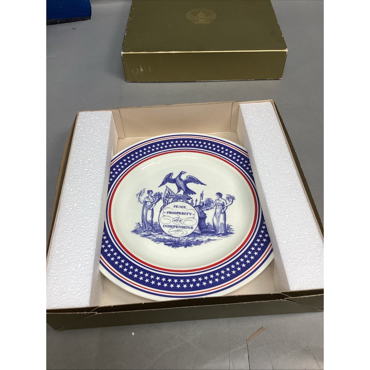 Set Of 2 Pfaltzgraff Bone China George HW Bush Inauguration Plates In Boxes