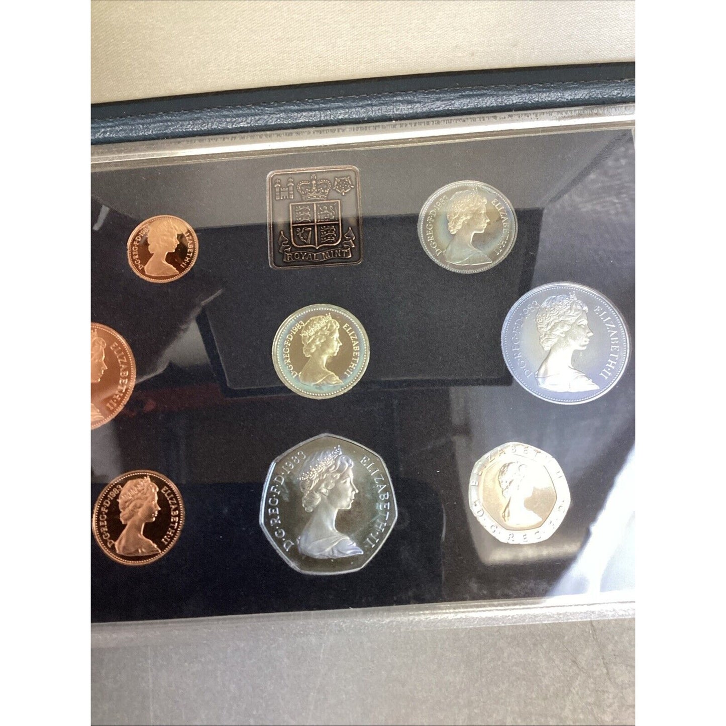 1983 UNITED KINGDOM ROYAL MINT 8 COIN PROOF SET - 8 Coins