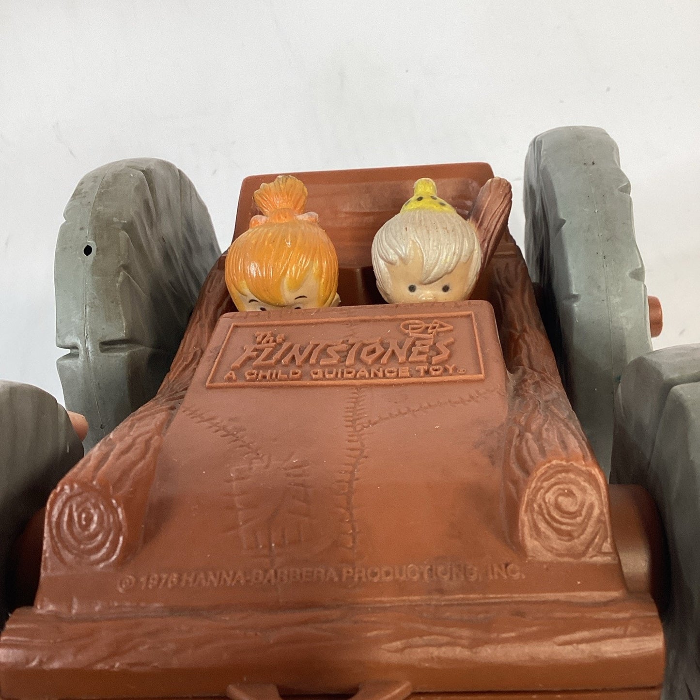 VINTAGE 1976 Flinstones Hanna Barbera Pull Flip Car Toy - Fred/Barney, Bam/Pebs