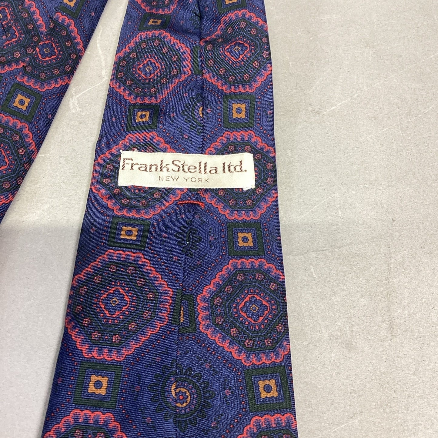 Frank Stella Ltd New York & Bloomingdale’s Peterborough 100% Silk Men’s Neckties Tie
