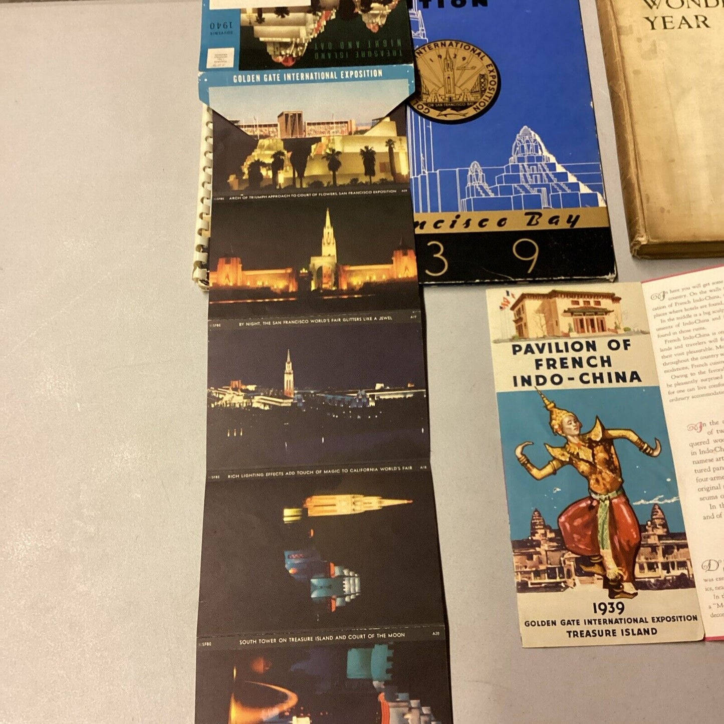 1939 Golden Gate Exposition Book W/ 16 Lithographs &The Wonderful Year 1909 Book