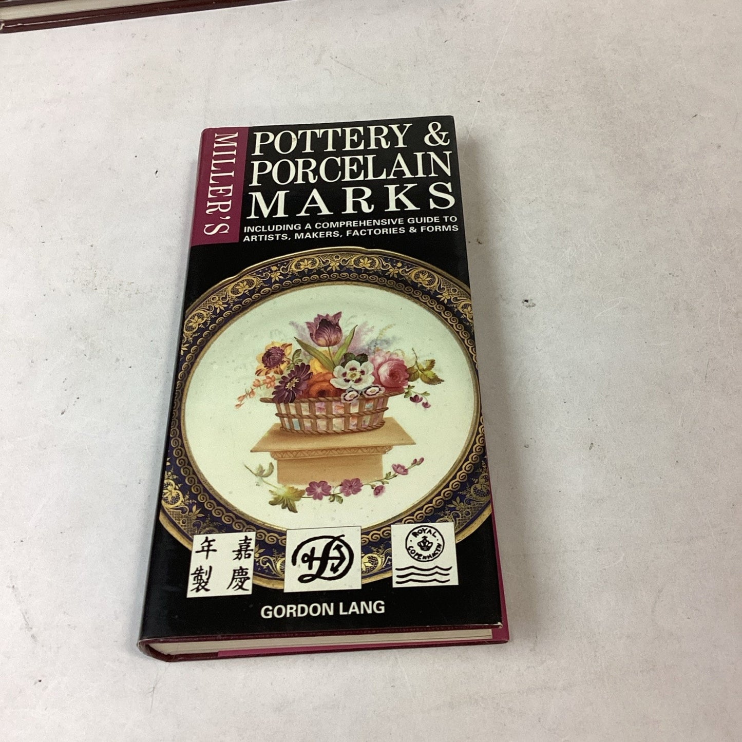 Encyclopedia Of Art Pottery Identification, Pottery/Porcelain Marks & Arts &