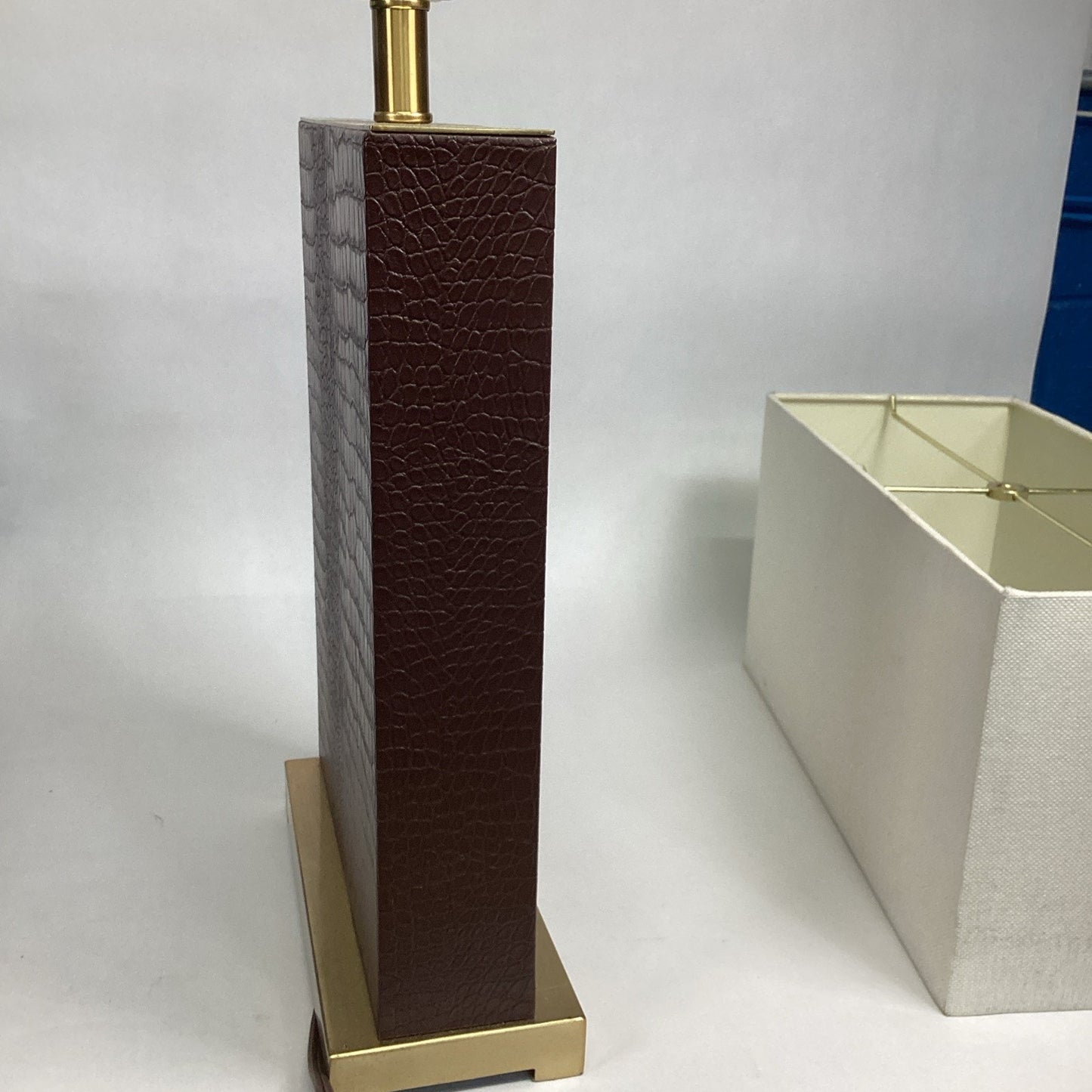 Safavieh Delia Brown Faux Crocodile Table Lamp W/ Shade