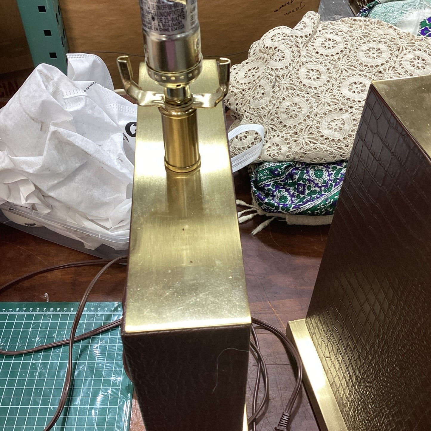 Safavieh Delia Brown Faux Crocodile Table Lamp W/ Shade