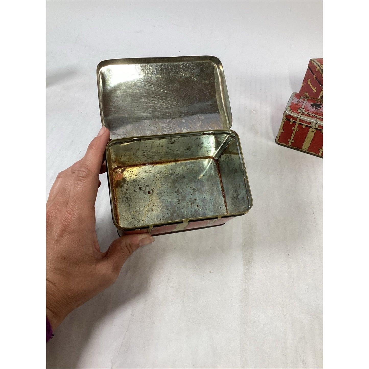 3 Vintage SWEE-TOUCH-NEE TREASURE CHEST TEA TINS - Nesting Tins