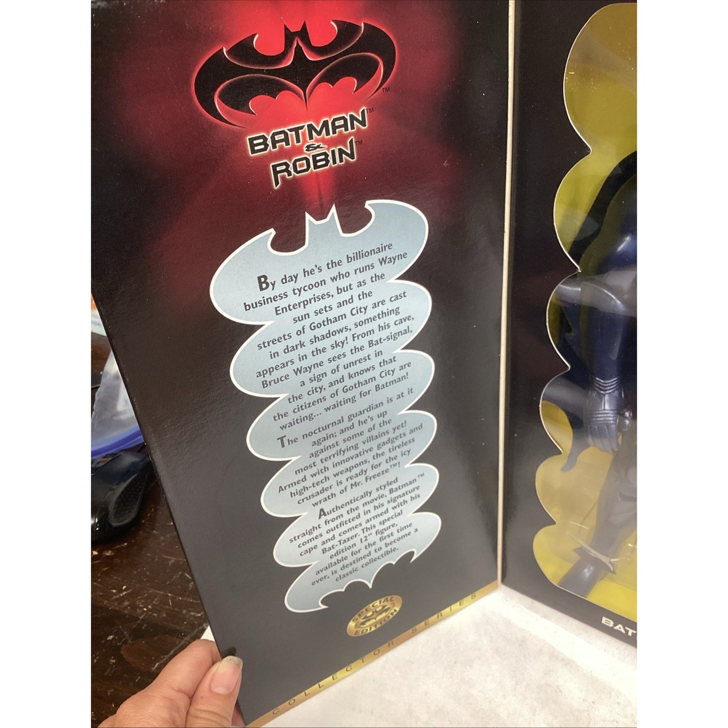 Batman & Robin Collectors Series Special Edition - Batman Fully Poseable Figure