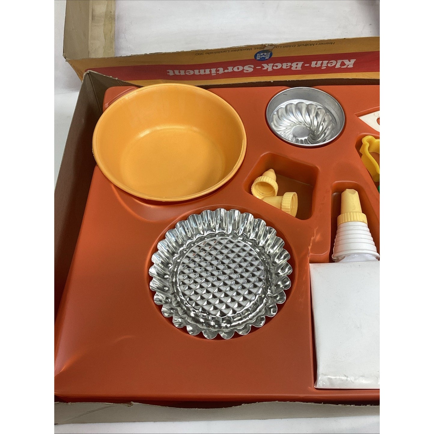 Vintage German Children’s Baking Set - Klein Spiel MIT Herz