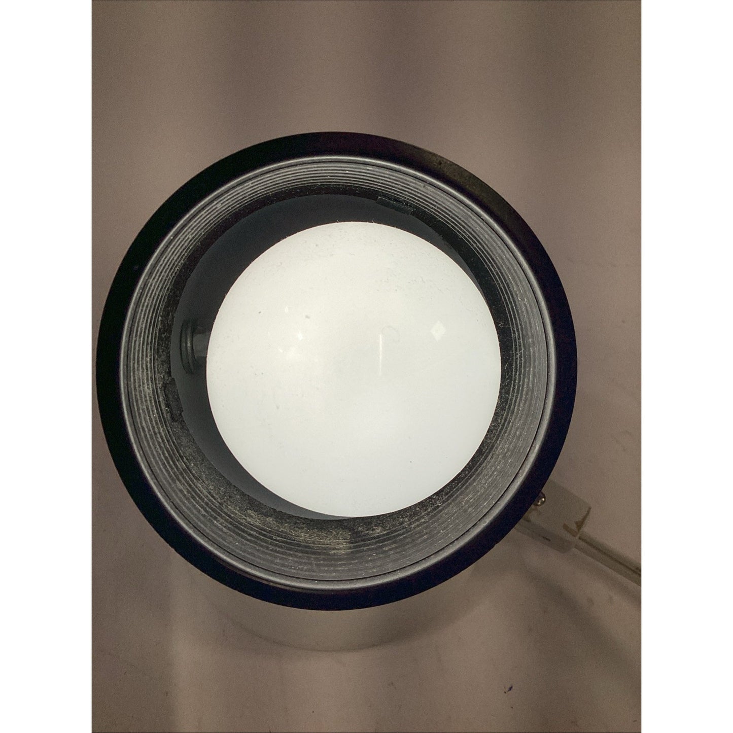 Portable Luminaire Lamp Spotlight With Red/White/Blue Lightbulb