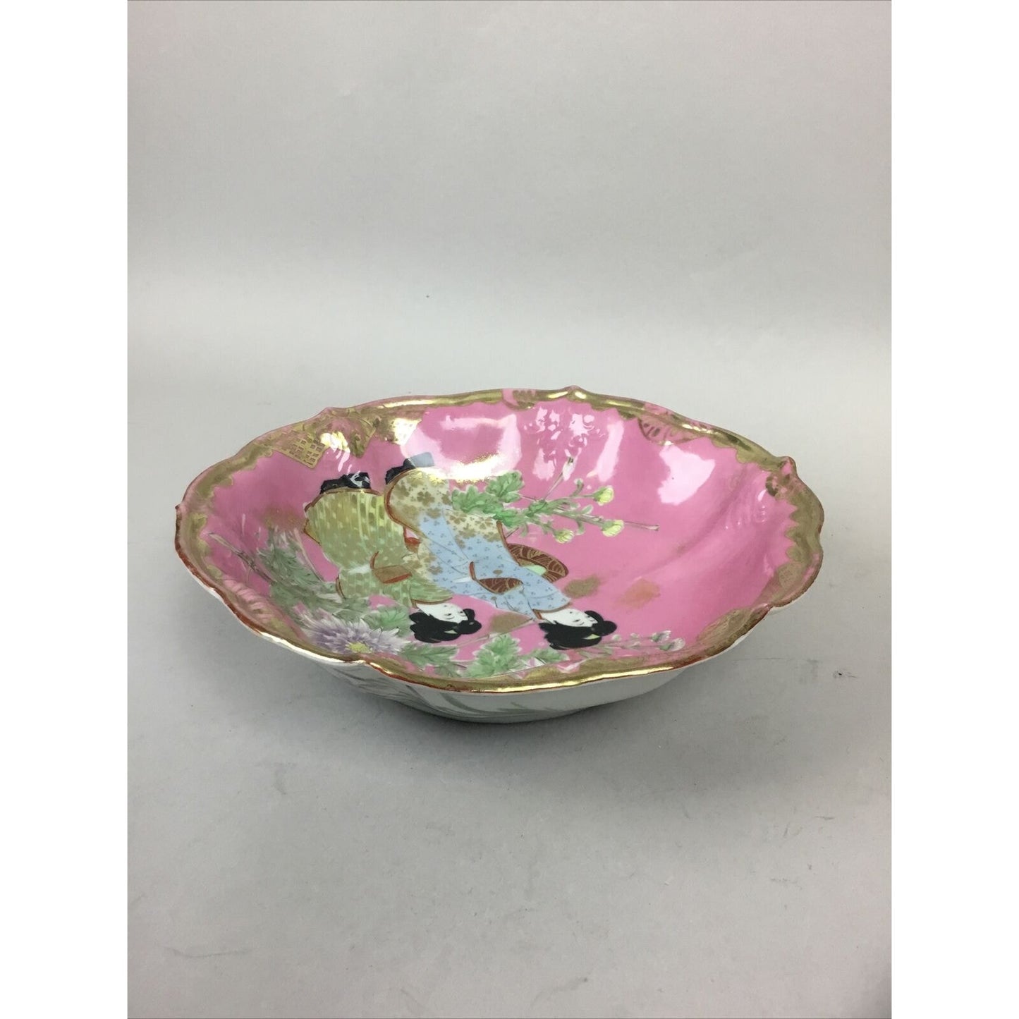 Antique Japenese People pink bowl with gold rim