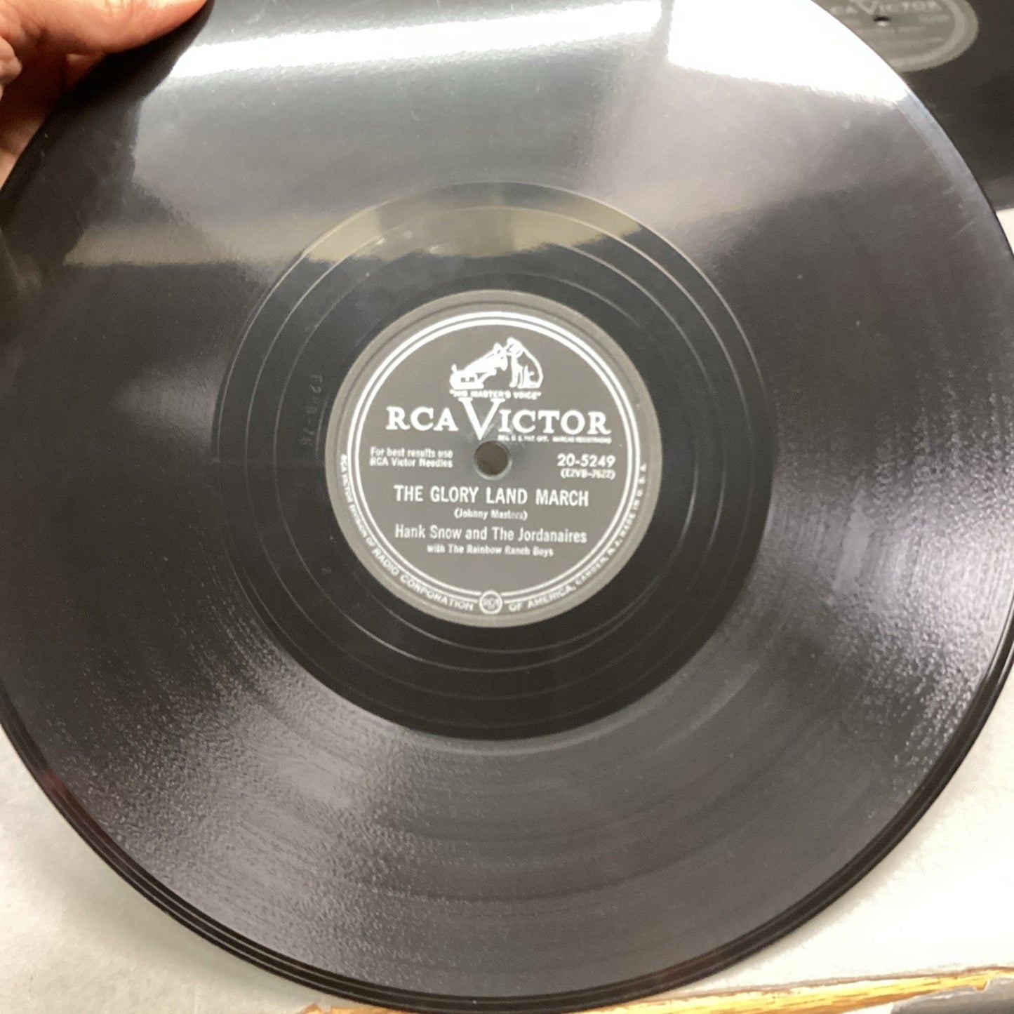 Lot Of Of 15 Hank Snow The Singing Ranger 10” Records In Record Holder