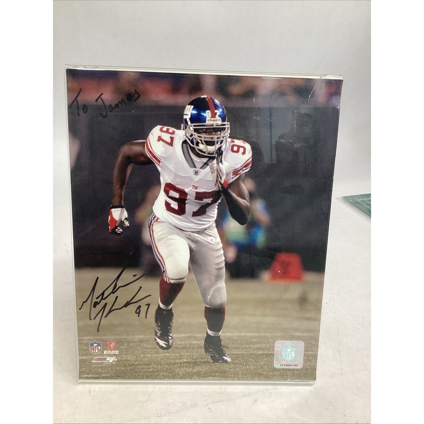 New York Giants #97 Mathias Kiwanuka Autographed Photo - NFL Holographic