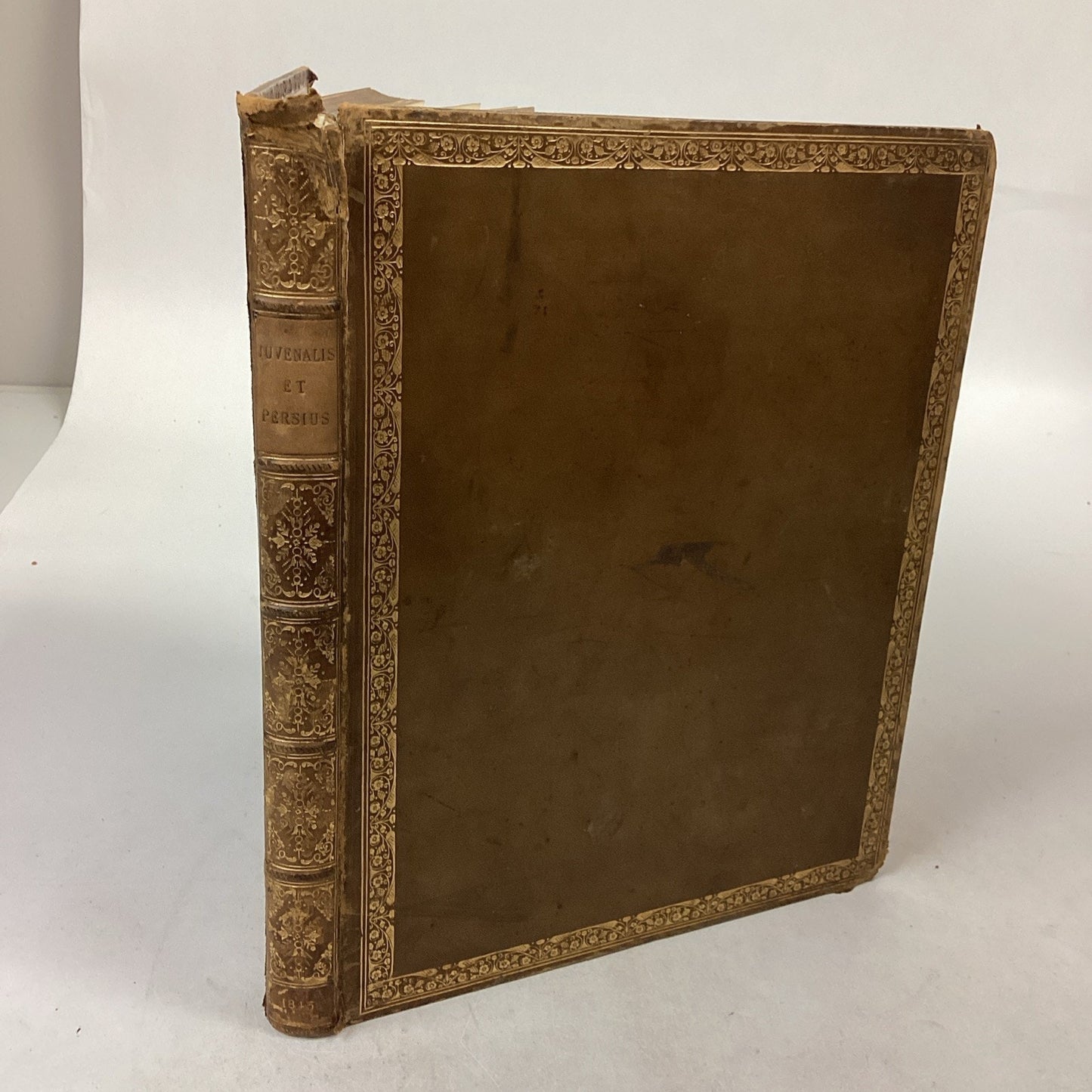 Antique Book - Juvenalis Et Persius Hardcover Book