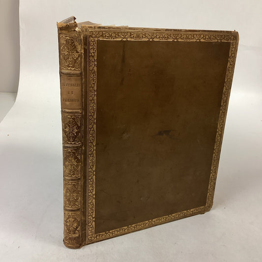 Antique Book - Juvenalis Et Persius Hardcover Book