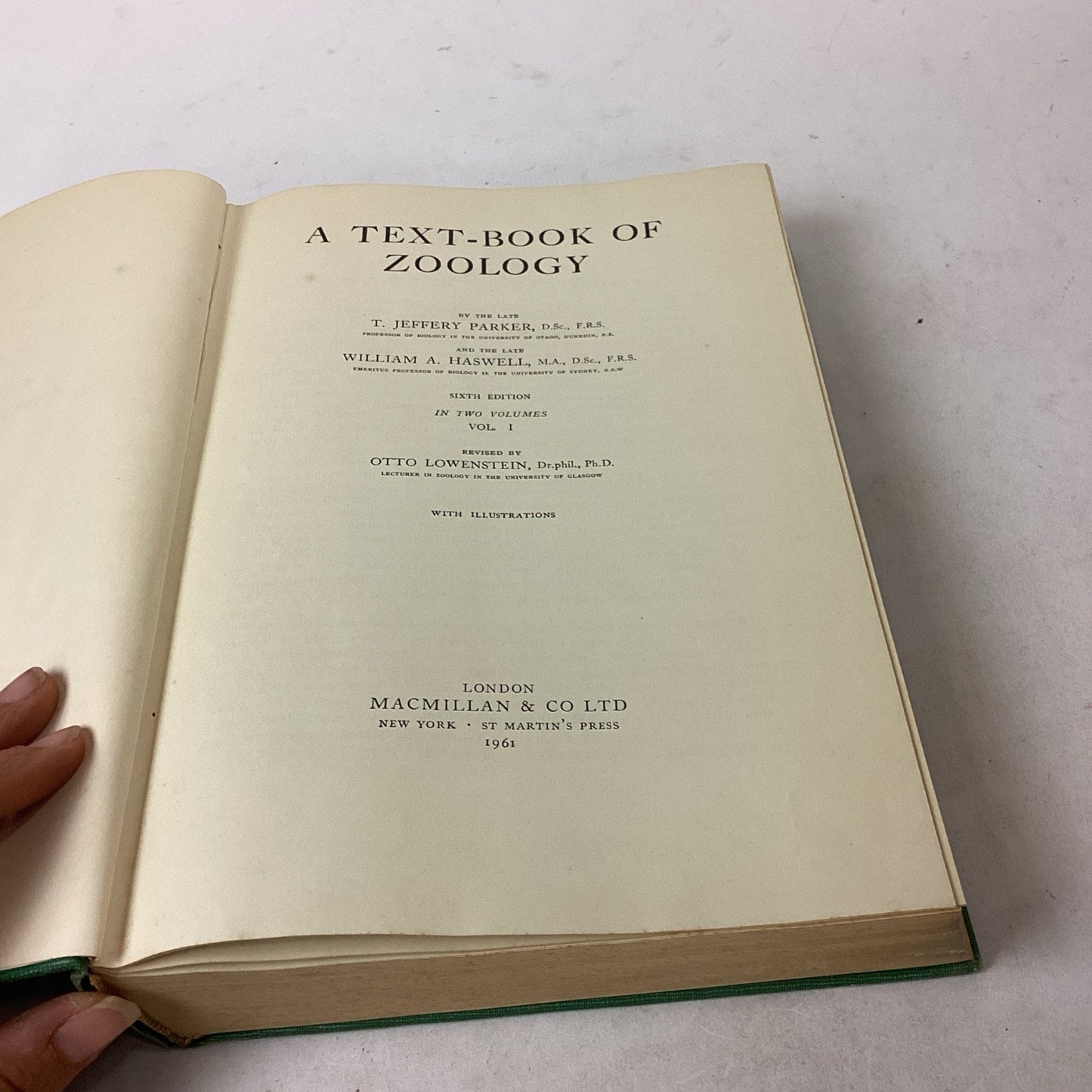 Textbook Of Zoology Volume 1 - 6th Edition - 1961 - Hardcover