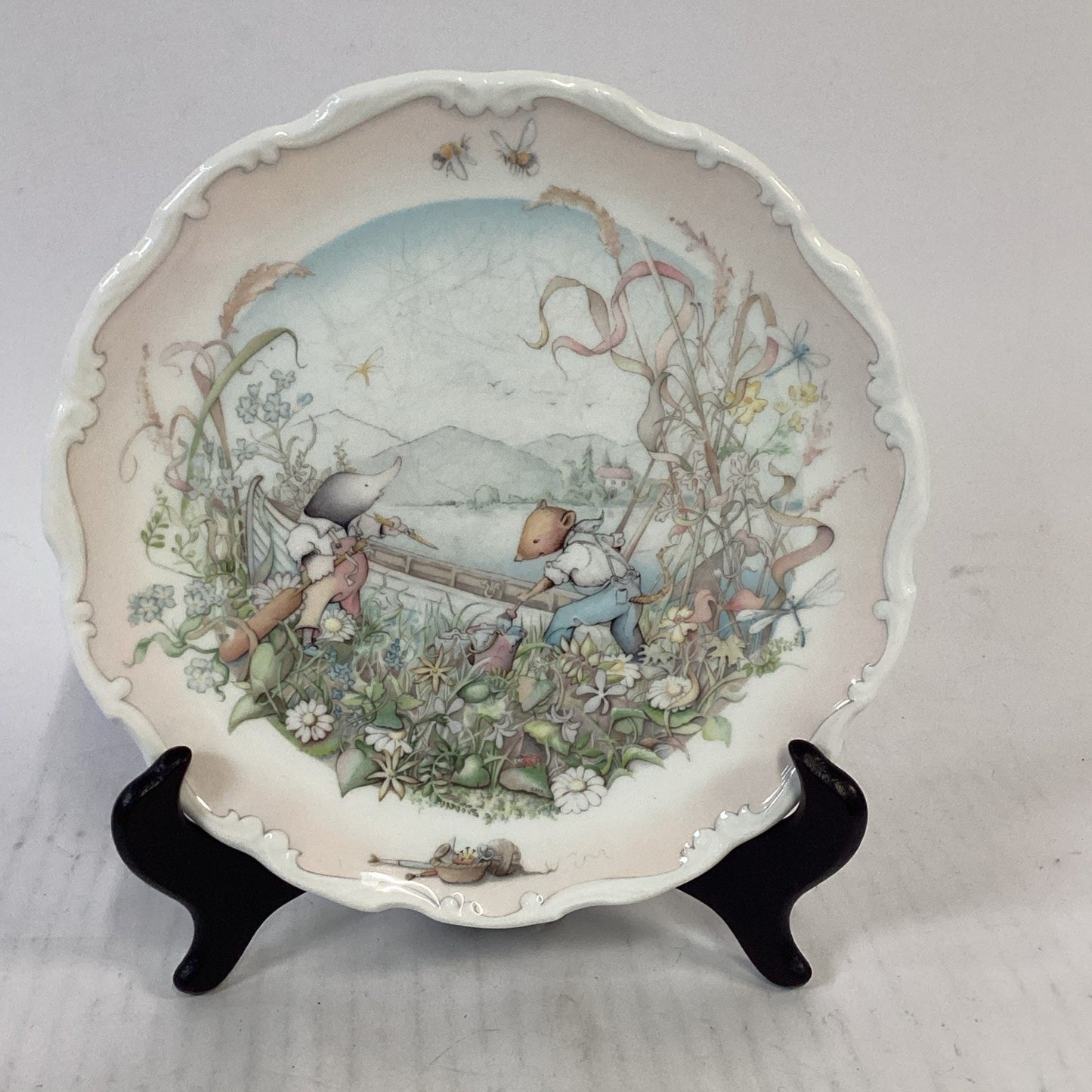 (2) Royal Doulton Wind in the Willows Boating Season 8" Collectible Plates