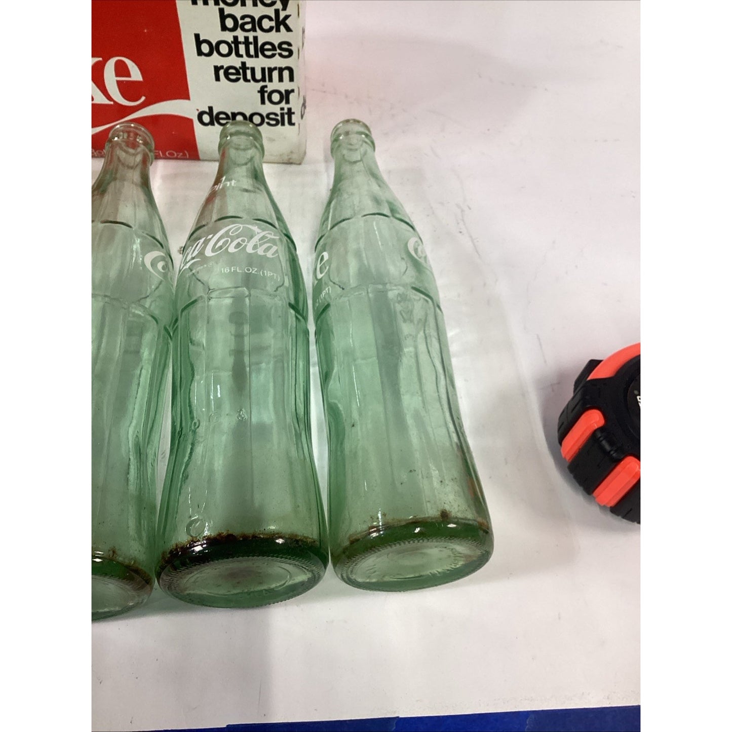 Vintage Coca Cola Classic 6 Pack Glass Bottles 16oz Cardboard Carry Case