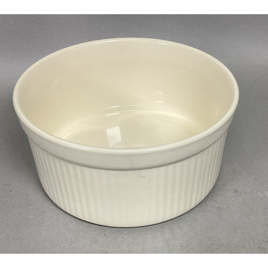 Vintage Pfaltzgraff Heritage Round Casserole Baker Off White Fluted Bowl - 8.5”D