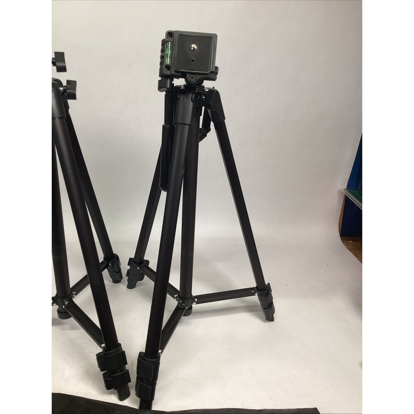 2 Sunpak 5400 DLX Digital Camera Adjustable Tripod With Built In Levels