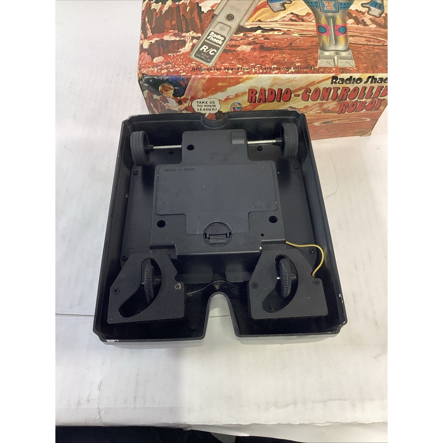 Radio Shack Radio-Controlled Toy with Remote, Model 60-3023A Incomplete