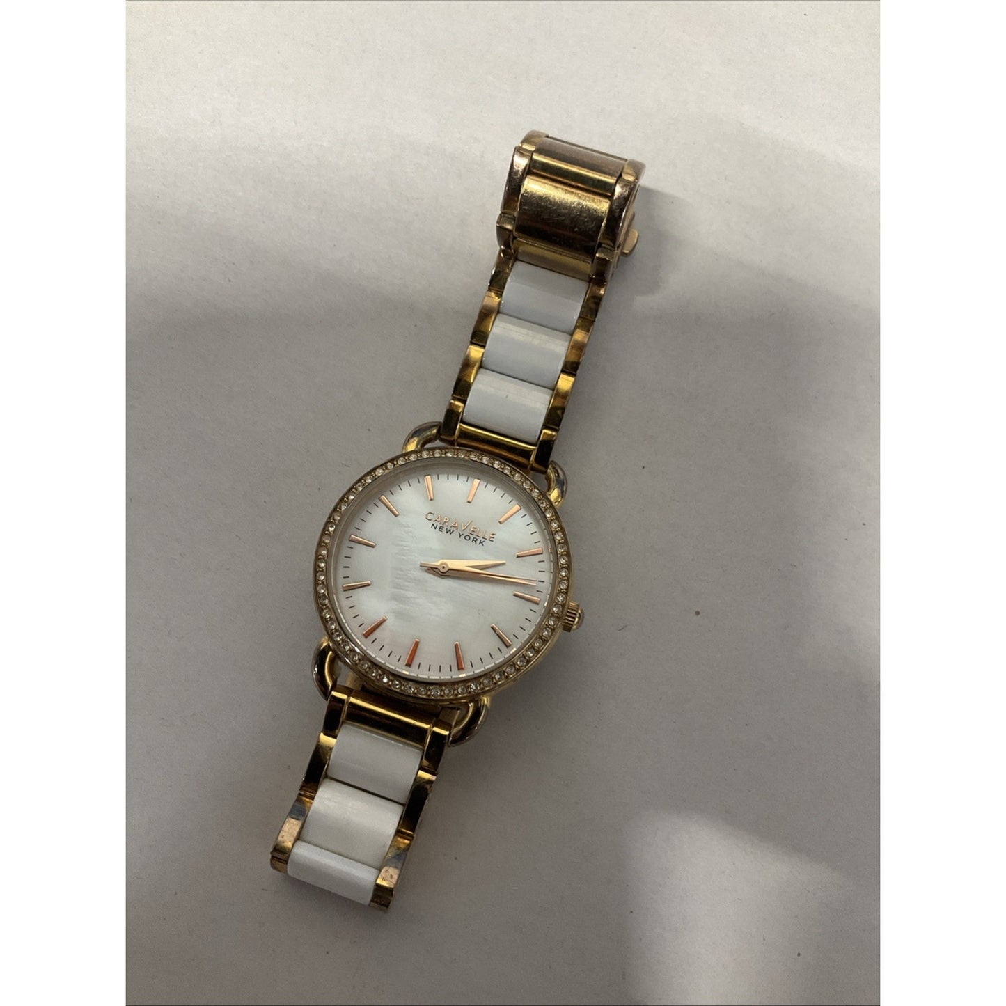 Beautiful Caravelle By Bulova Ladies Quartz Watch MOP Dial Gold Tone New Battery