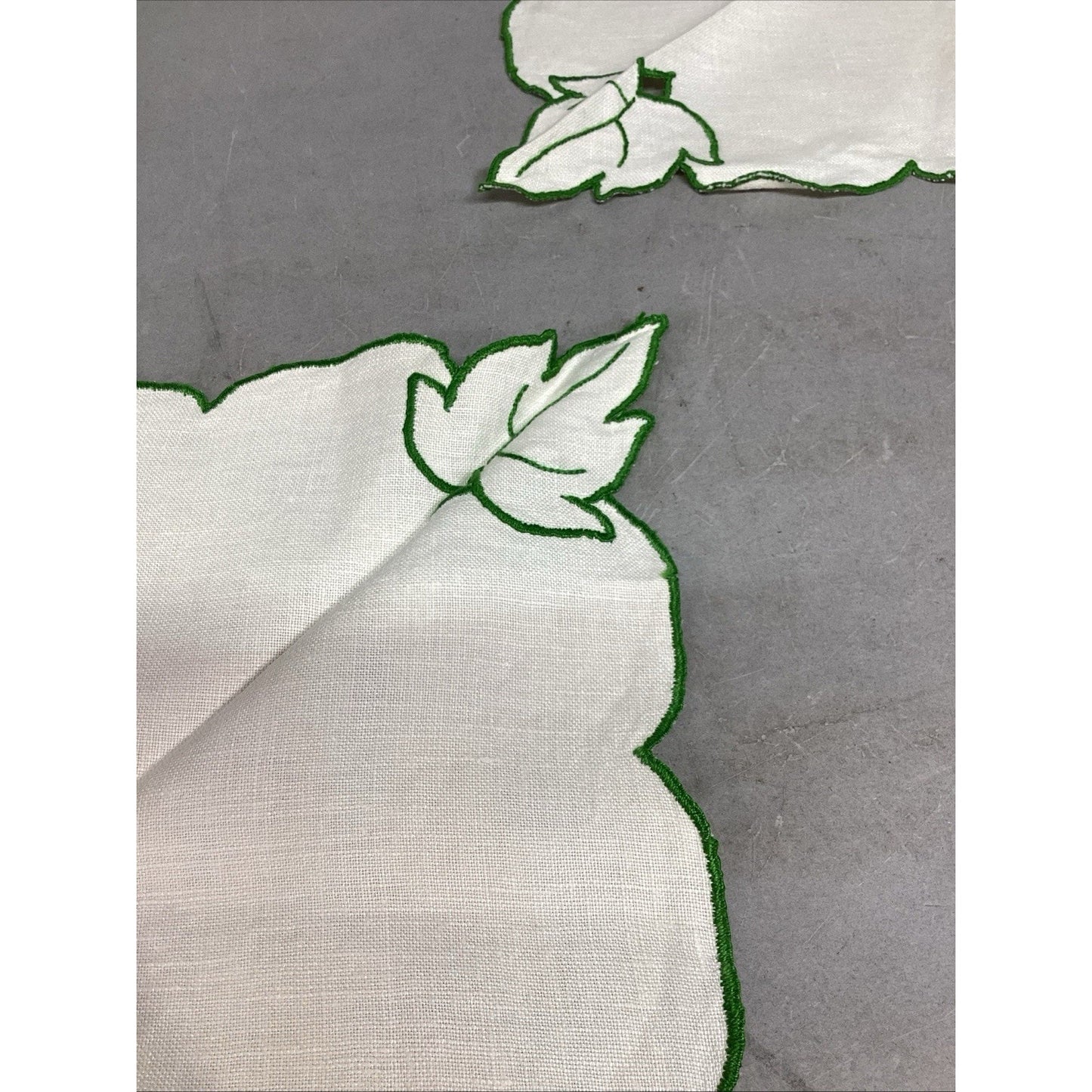 Set Of 6 Embroidered Green Leaf Linen Placemats - Vintage
