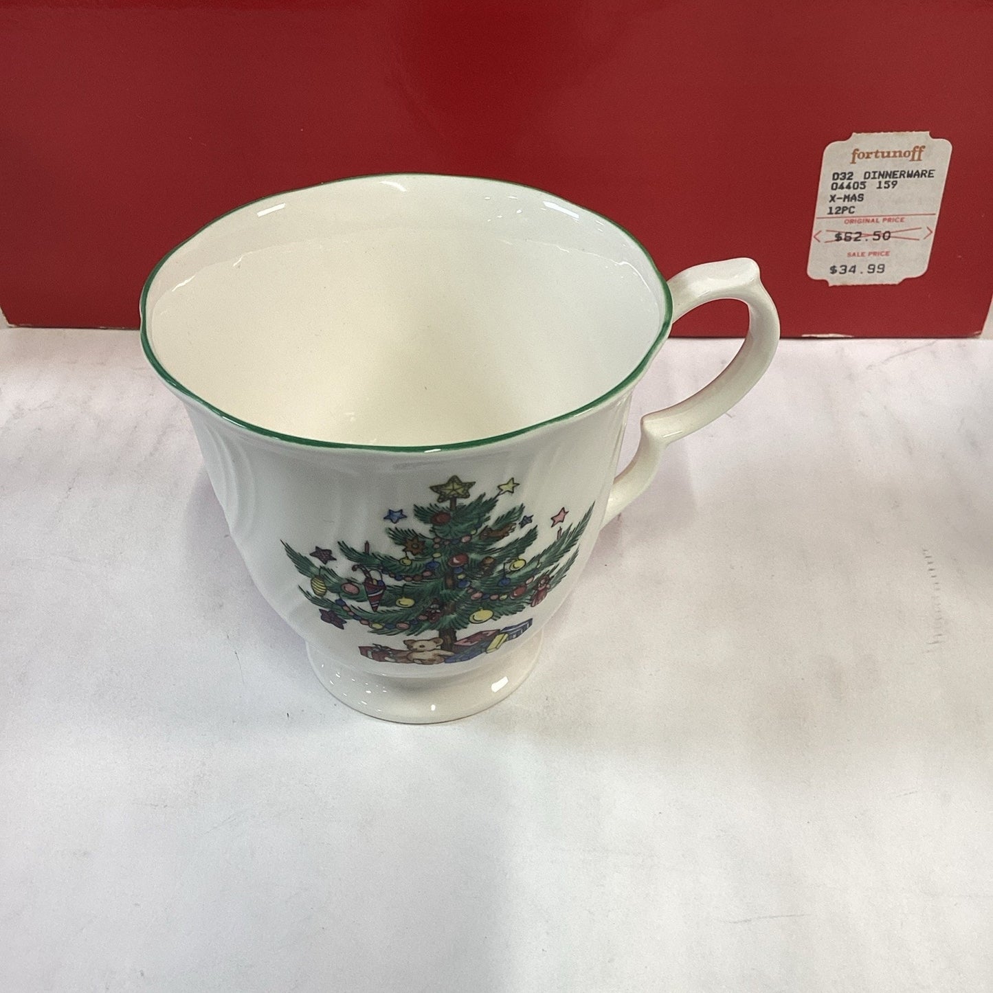 NIKKO Japan Happy Holidays 12 Piece Set Christmas Tree Dinner Plate, Cup, Saucer