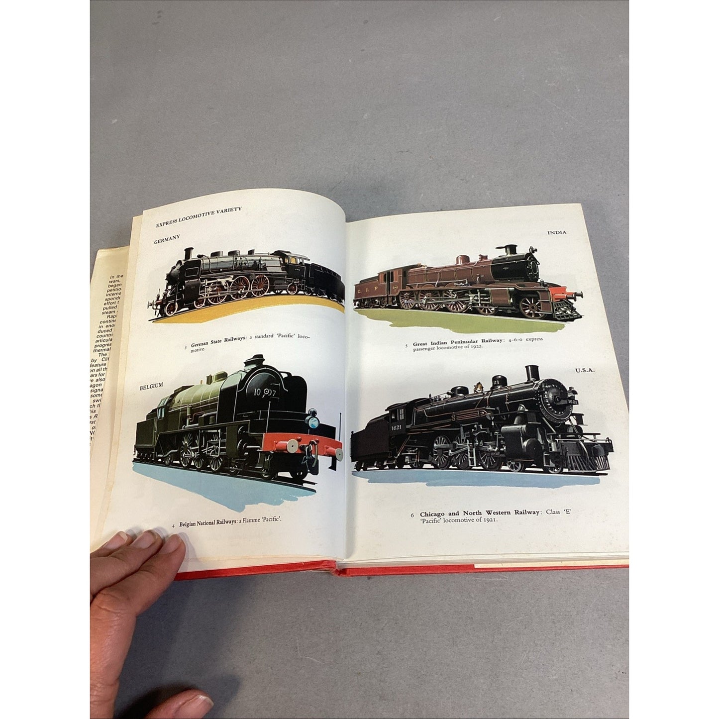 Railways at the Zenith of Steam 1920-1940 Railways of the World in Color - Nock