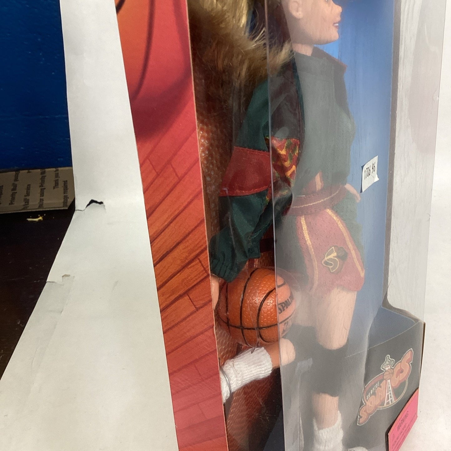 Barbie Doll Seattle Sonics Basketball 1998 Mattel # 20718 NOS NBA Team Uniform