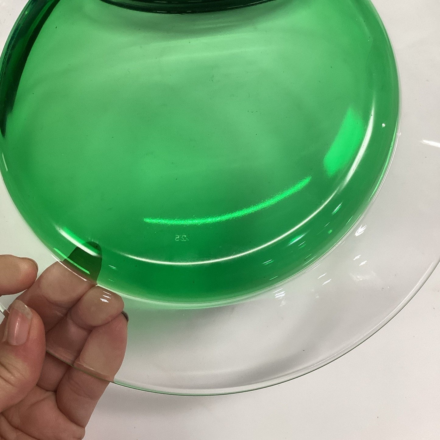 Lot Of 8 - Arcoroc Green Center Glass Salad Plate. Made in France