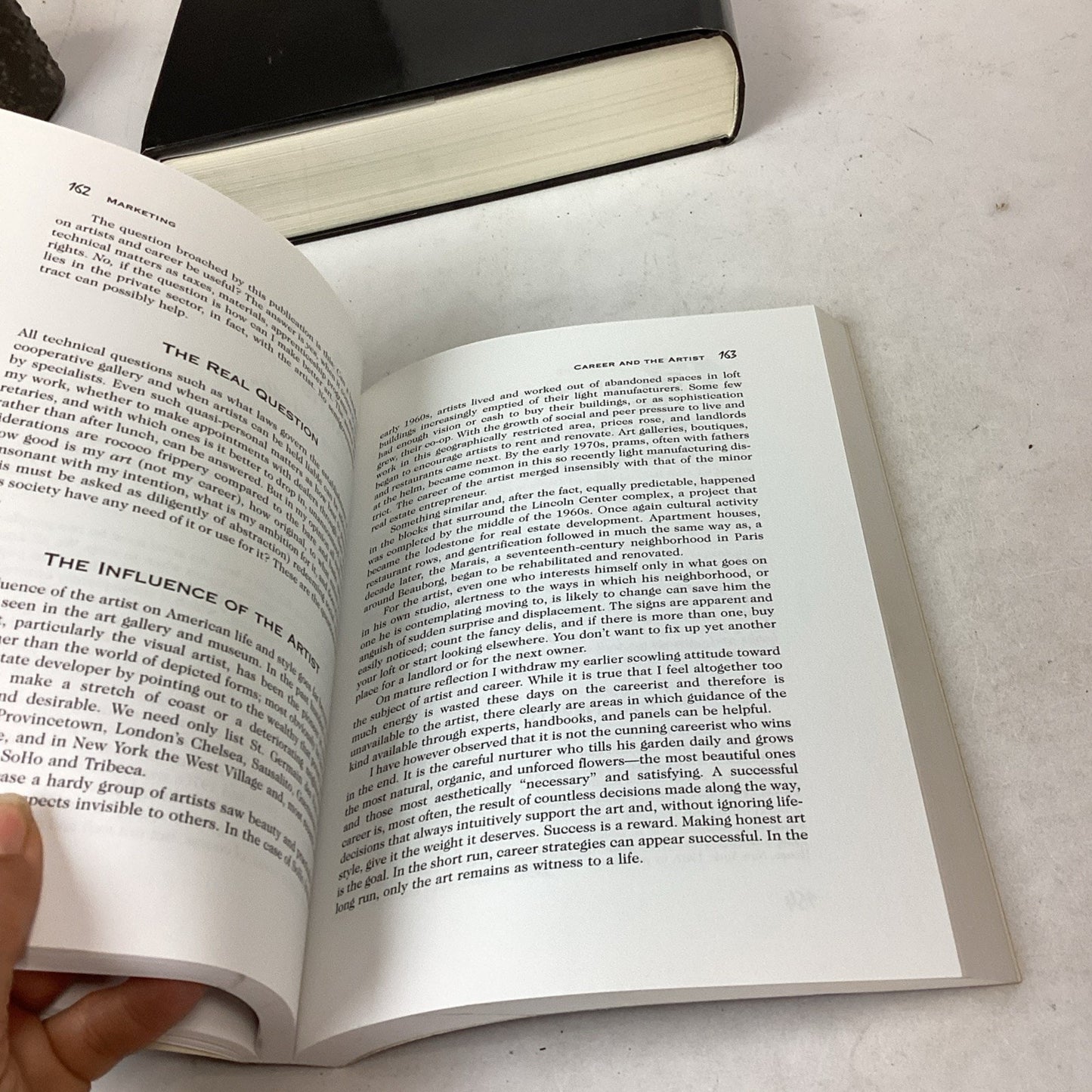 New Worlds German & Austrian Art, Business Of Art, The Art Of Buying Art Books