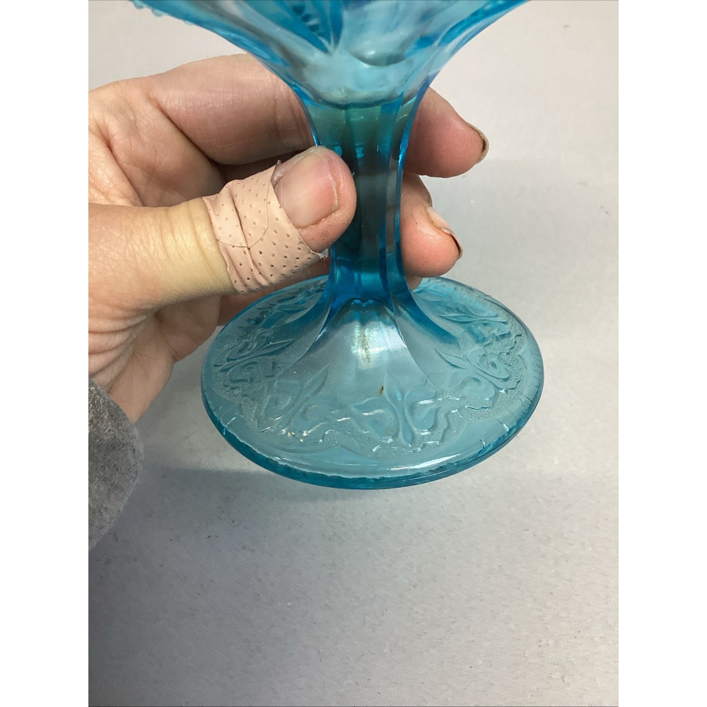 VTG FENTON GLASS OPALESCENT BLUE CANDY PEDESTAL FOOTED COMPOTE BOWL DISH 4 5/8"