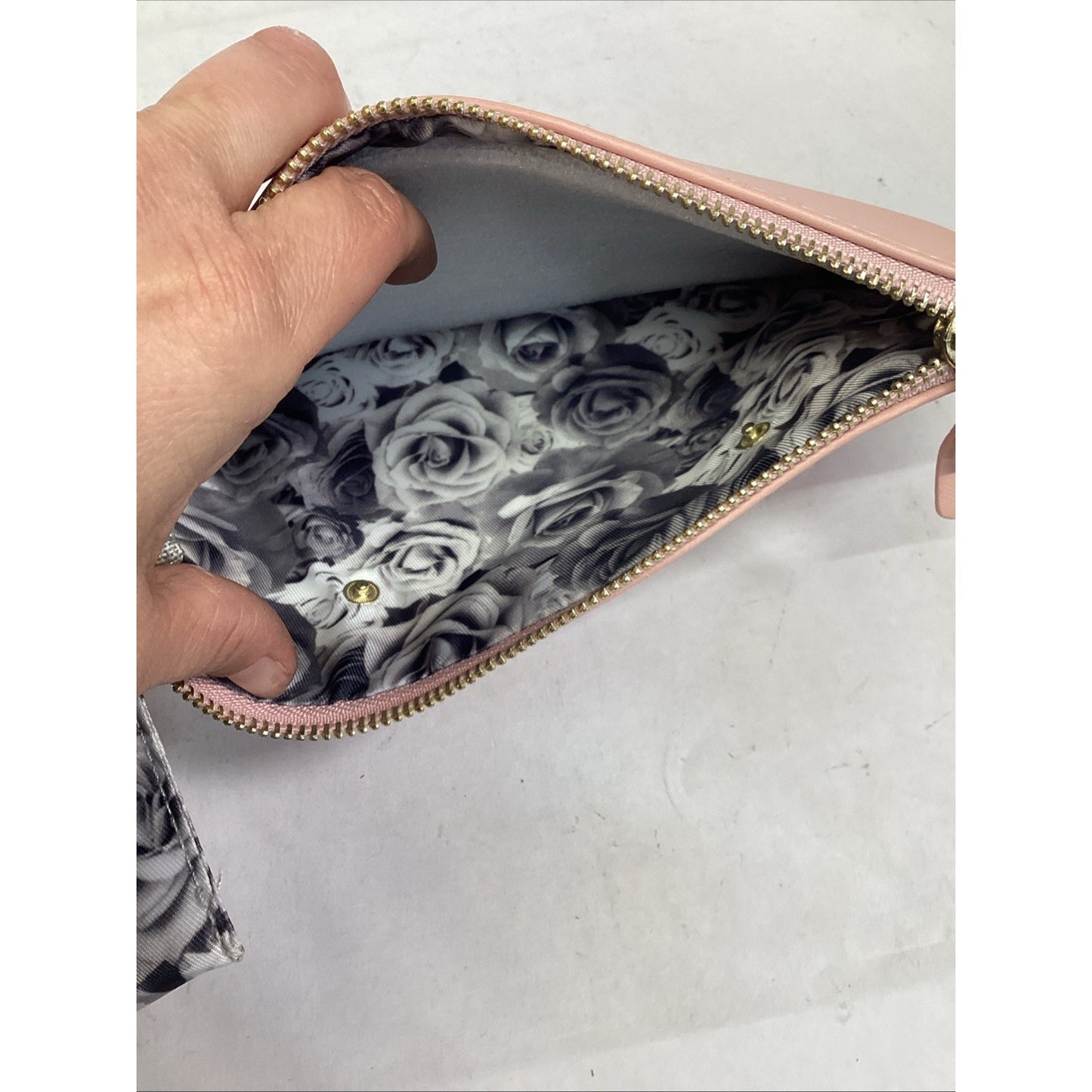 Adrienne Vittandini Dusty Blush Smooth Charging Purse Power Bank