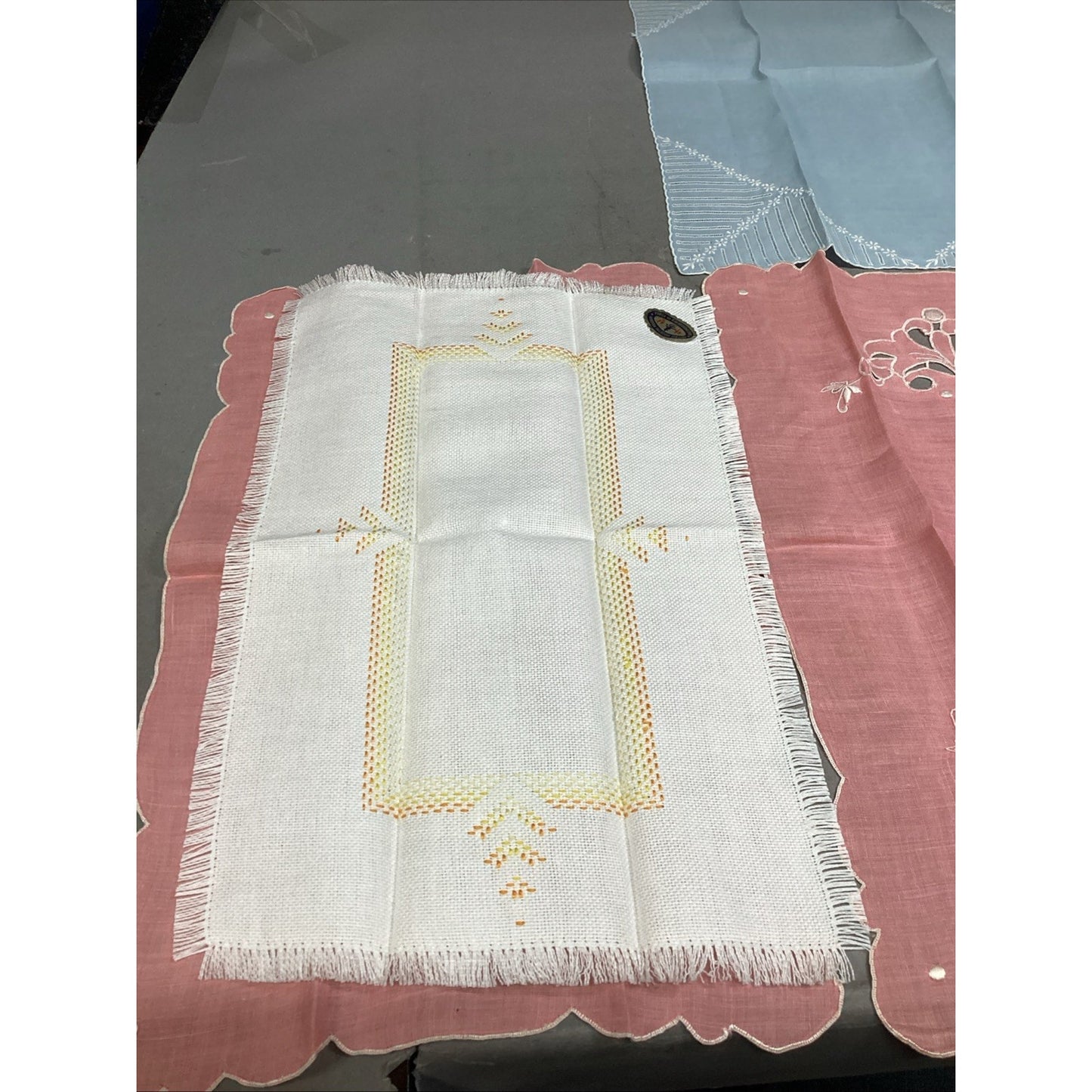 Set Of 4 Vintage Hand Embroidered Linen Fingertip Towels