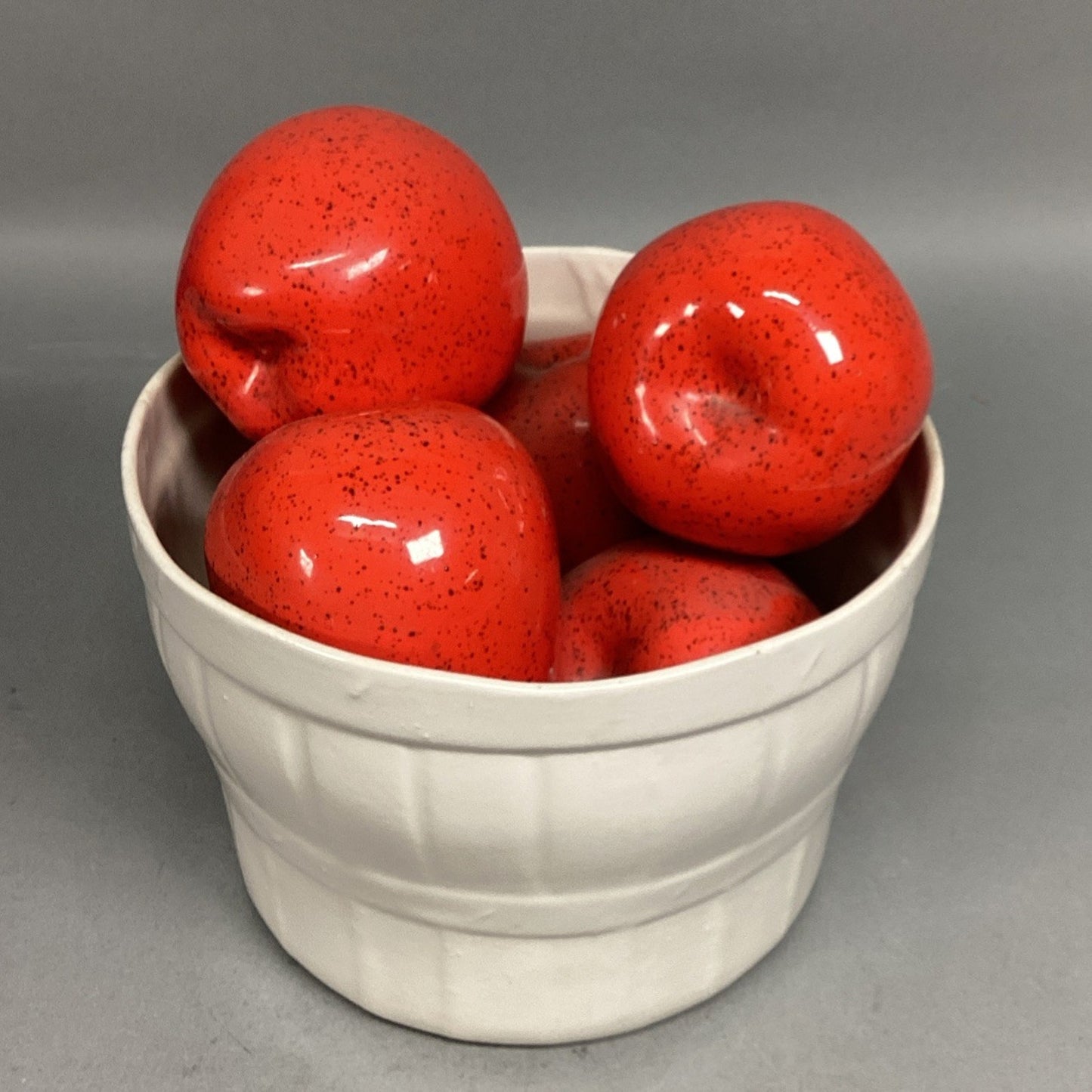 Vintage 1980 Ceramic Barrel Of Red Apples Figurine - 7”Hx6.5”D