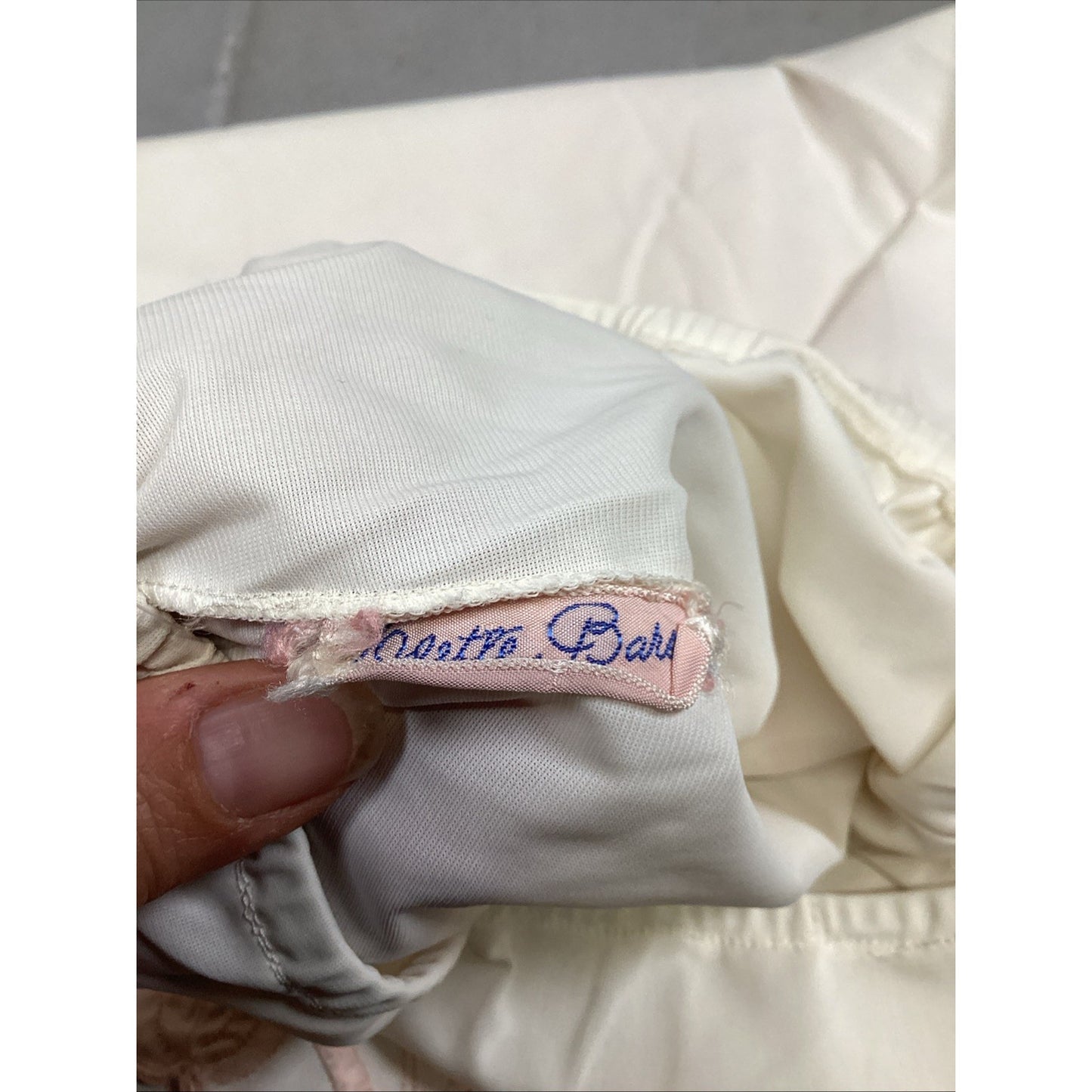 Odette Barsa Cream Colored Slip With Light Pink Embroidered Flowers - Medium
