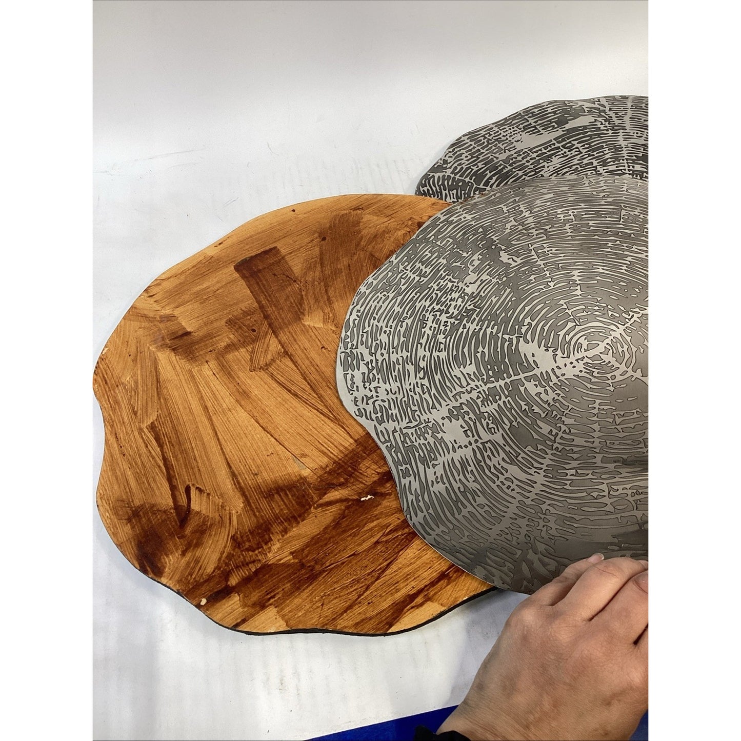 Set Of 4 Kim Seybert Metallic Wood Slice Charger Plates/Placemats - 15x14.5”