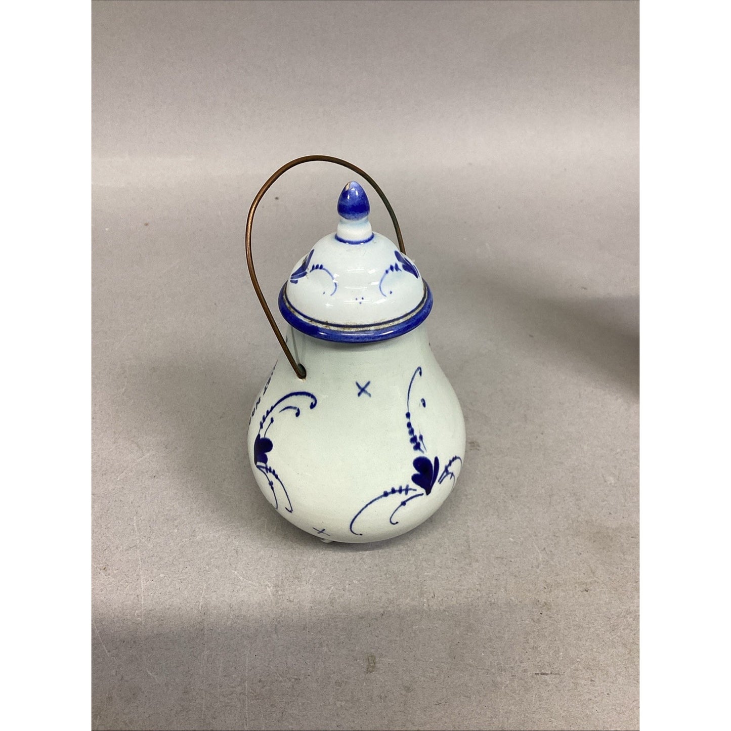 Delft Sugar Bowl, Jug, Bowl And Shoe Figurines - Made In Holland