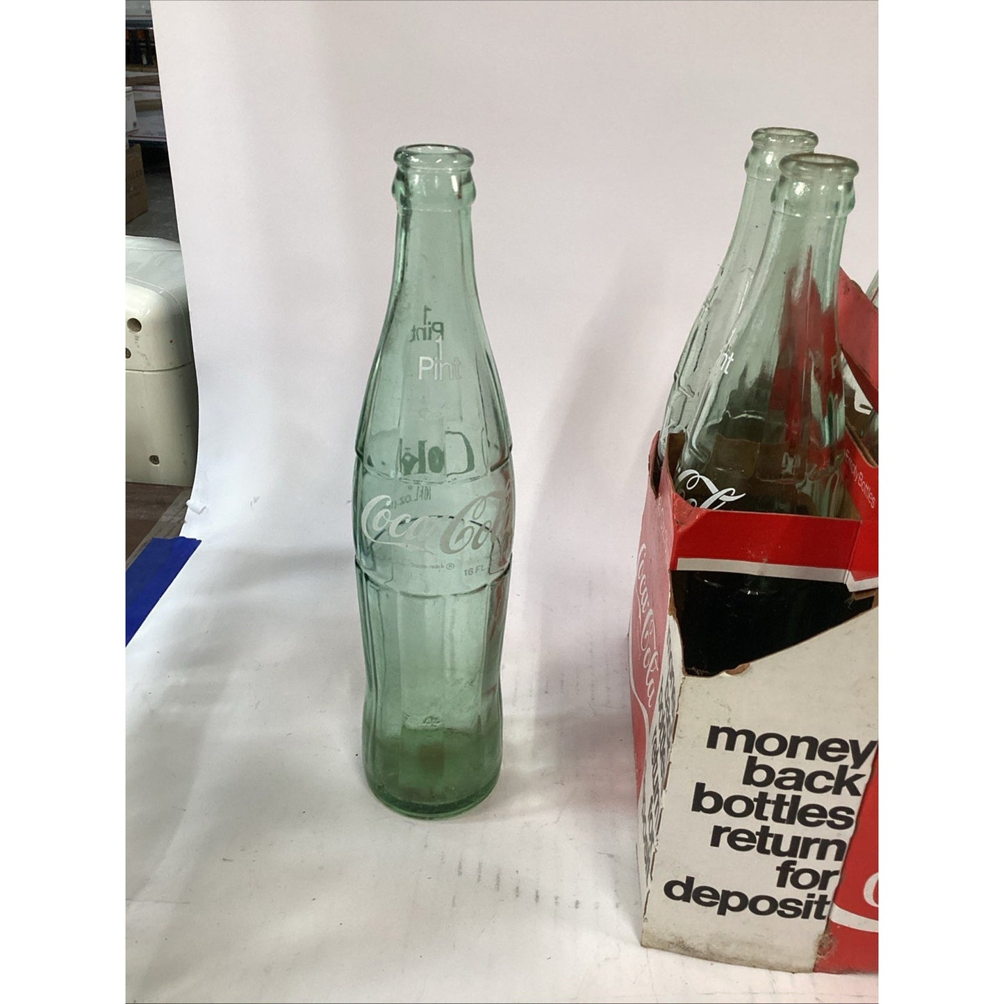 Vintage Coca Cola Classic 6 Pack Glass Bottles 16oz Cardboard Carry Case