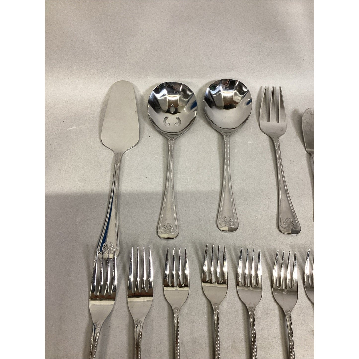 Set Of 34 - Supreme Cutlery Shell Interlace Stainless Japan Flatware Set