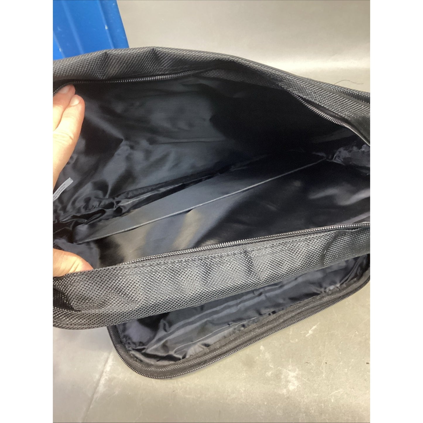 Bella Russo Travel Bag 2 Compartments - Black & Blue - 16" x 11"
