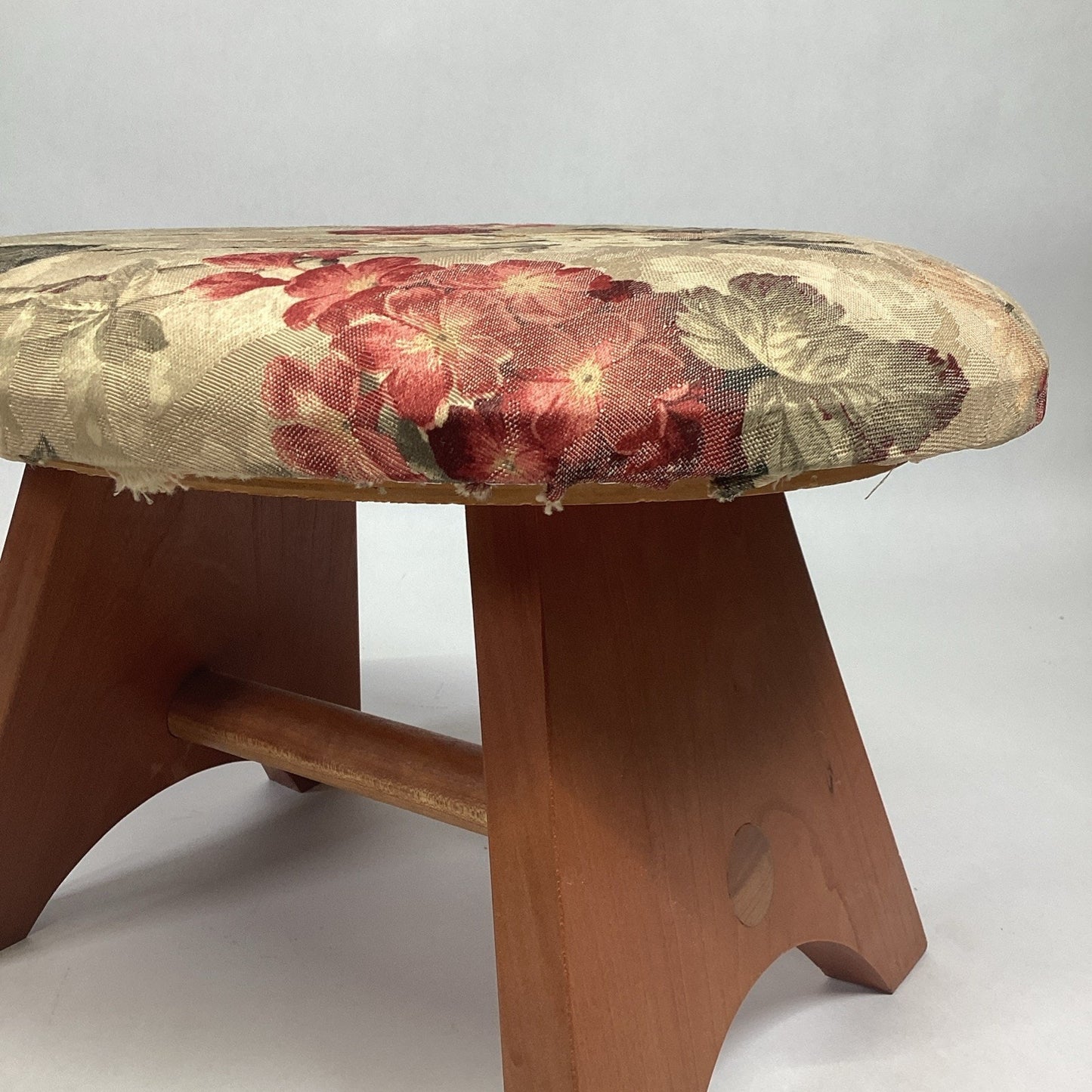 Vintage Floral Footstool Ottoman With Wooden Legs - 14x10.5x9”