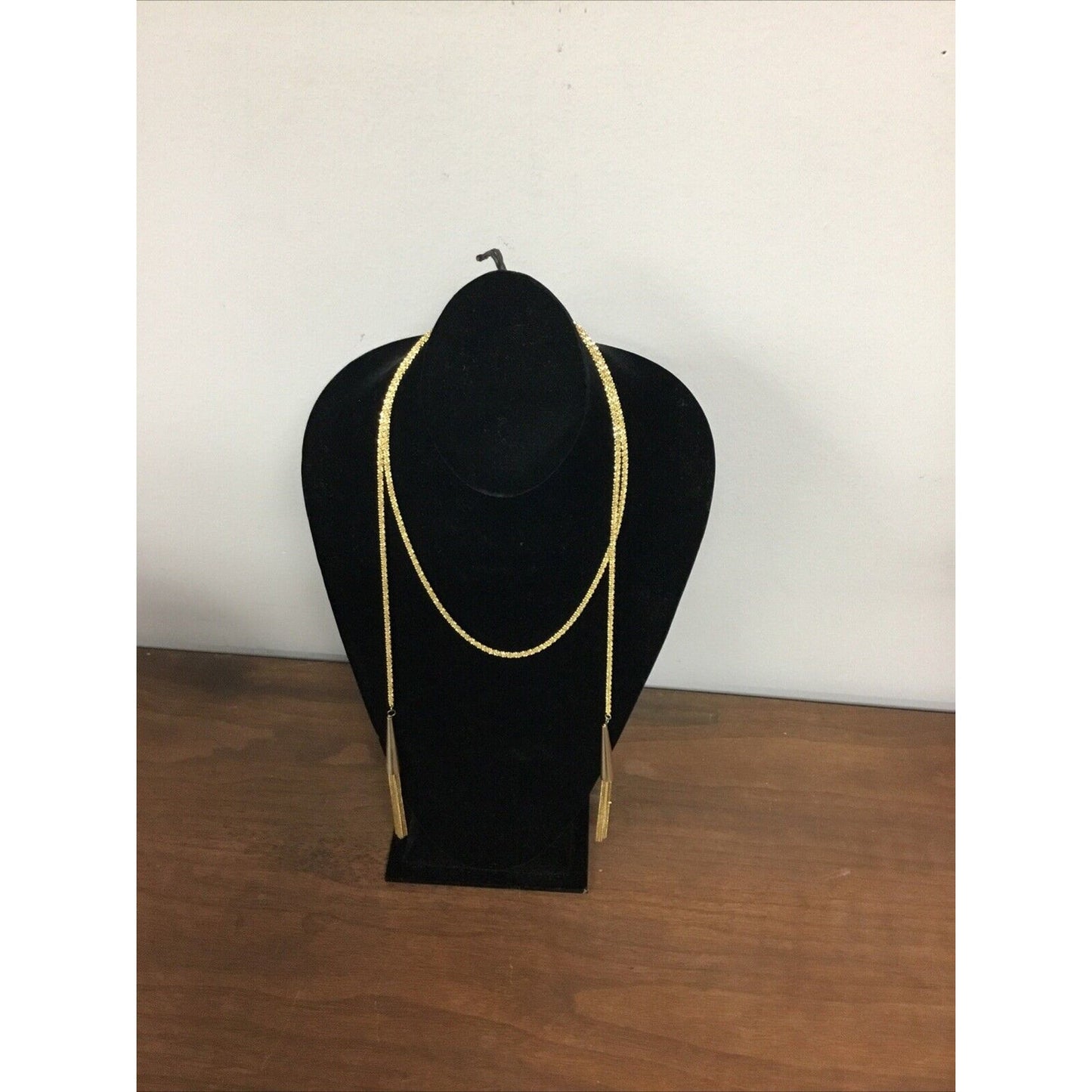 Vintage Gold Tone Single Strand Necklace