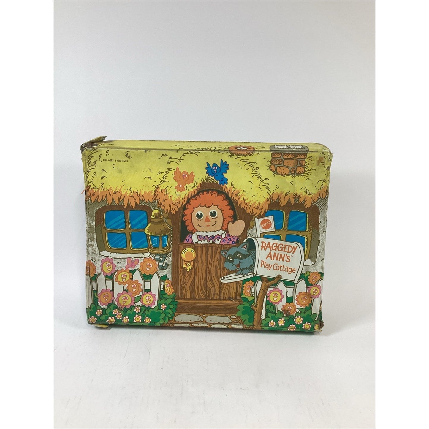 Vintage 1974 NOS Raggedy Ann’s Play Cottage Vinyl Pop Out Case Damaged Exterior