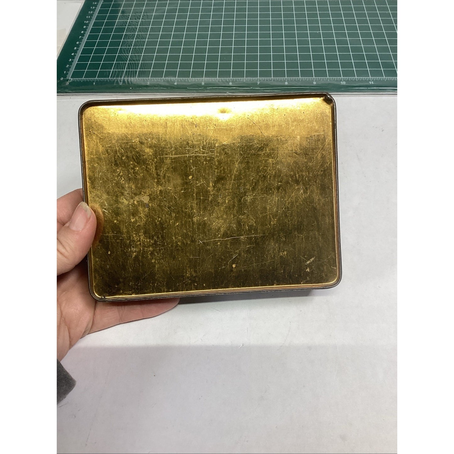VINTAGE 1920’s CIGARETTE NESTOR ADVERTISING MINIATURE LITHO TIN BOX