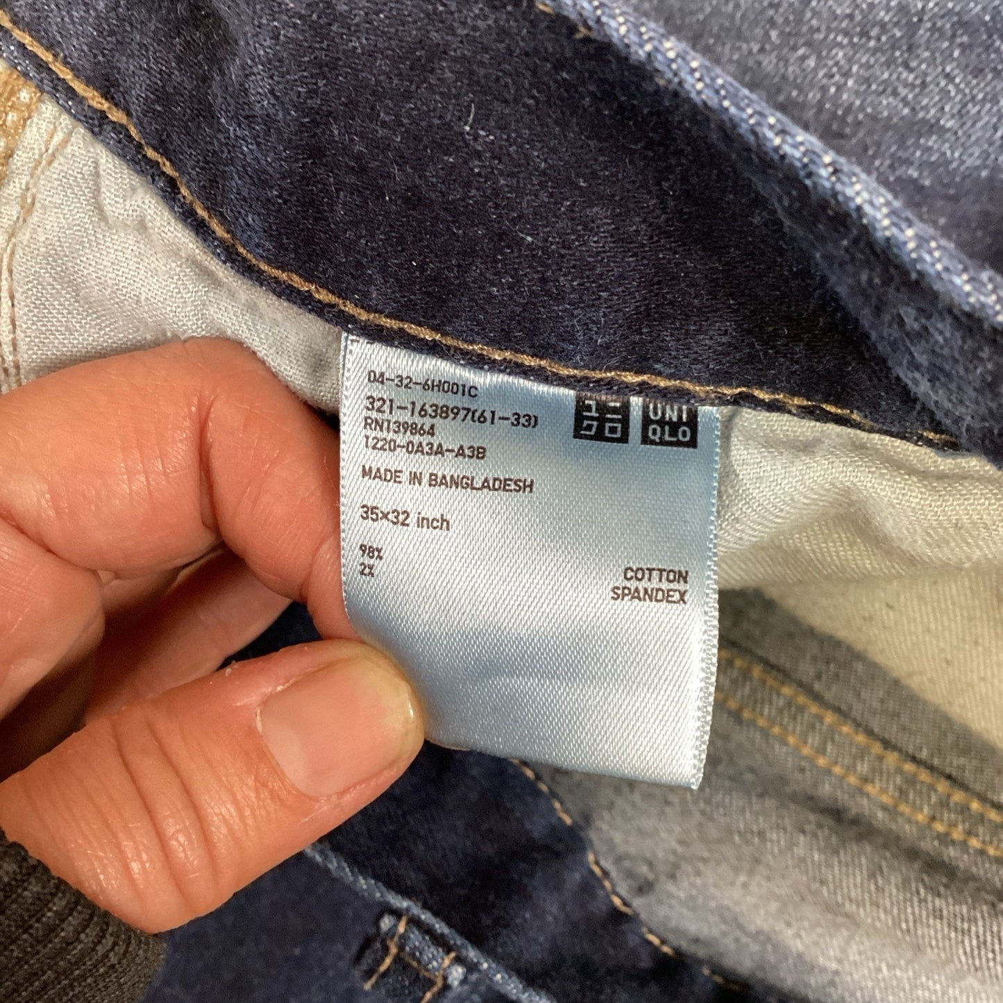 Uniqlo Men’s Blue Denim Slim Straight Low Rise Jeans - 35x32