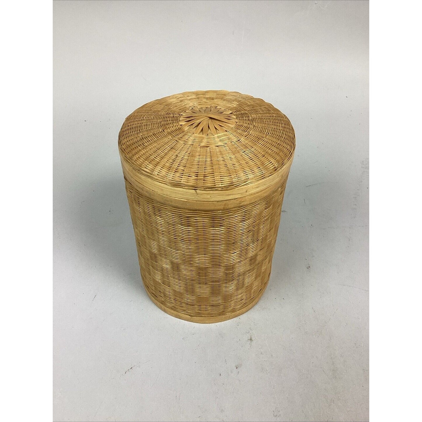 Vintage 1977 Woven Wicker Storage Basket - 7”Hx5.5”D