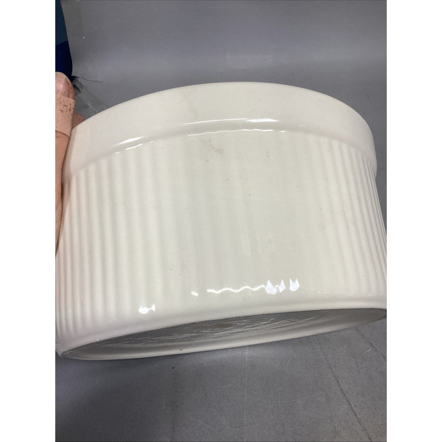Vintage Pfaltzgraff Heritage Round Casserole Baker Off White Fluted Bowl - 8.5”D