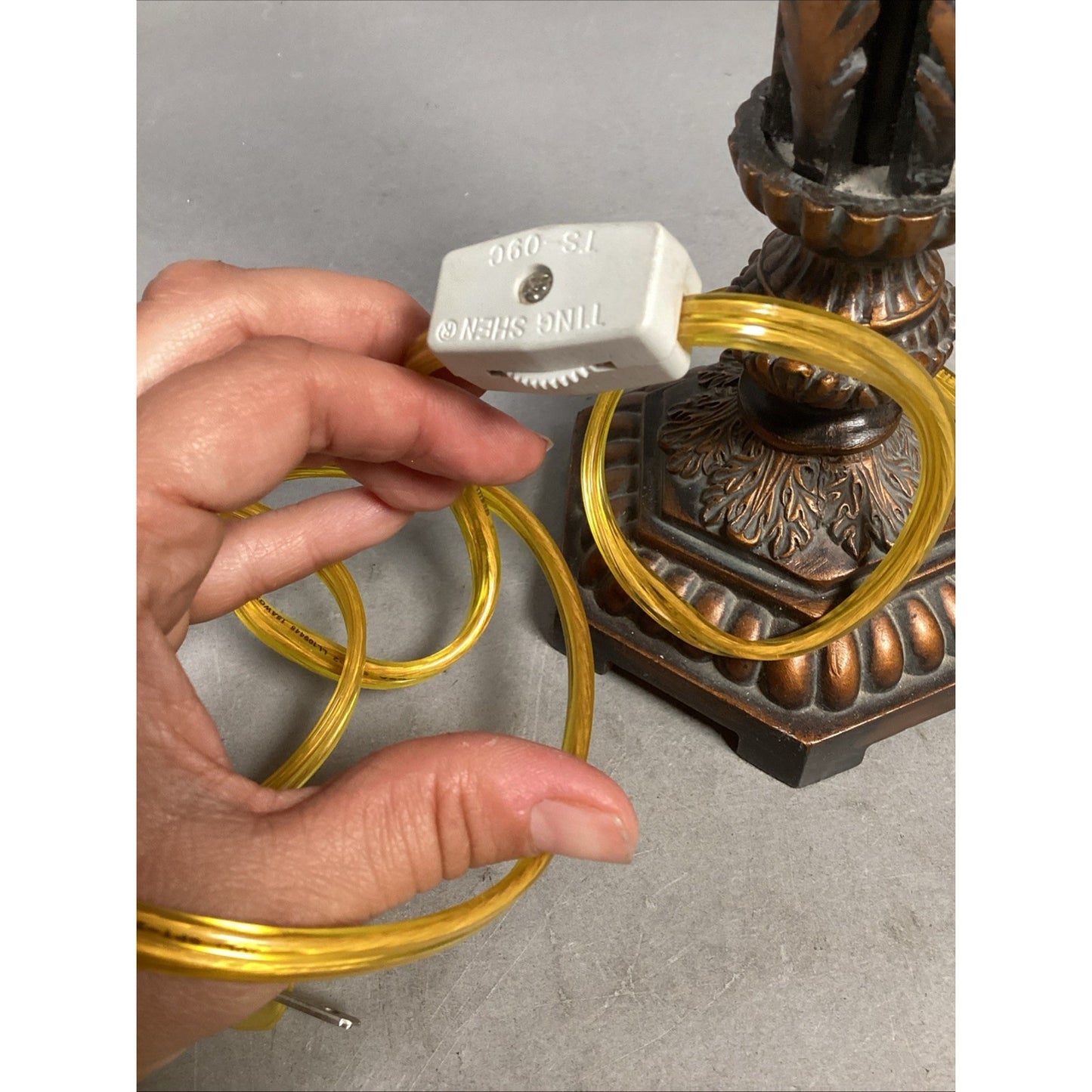 Vintage Portable Table Lamp Or Night Light - Untested - 16.5”H