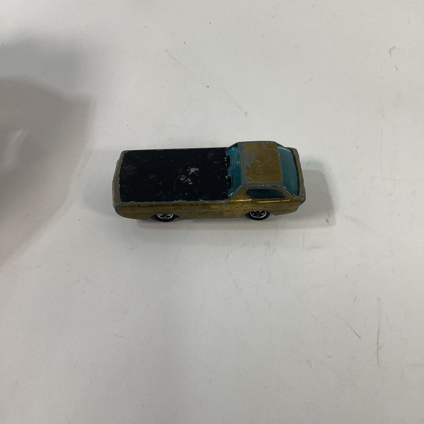 Hot Wheels Red Line 1967 Gold Deora Diecast Car - No Surf Boards