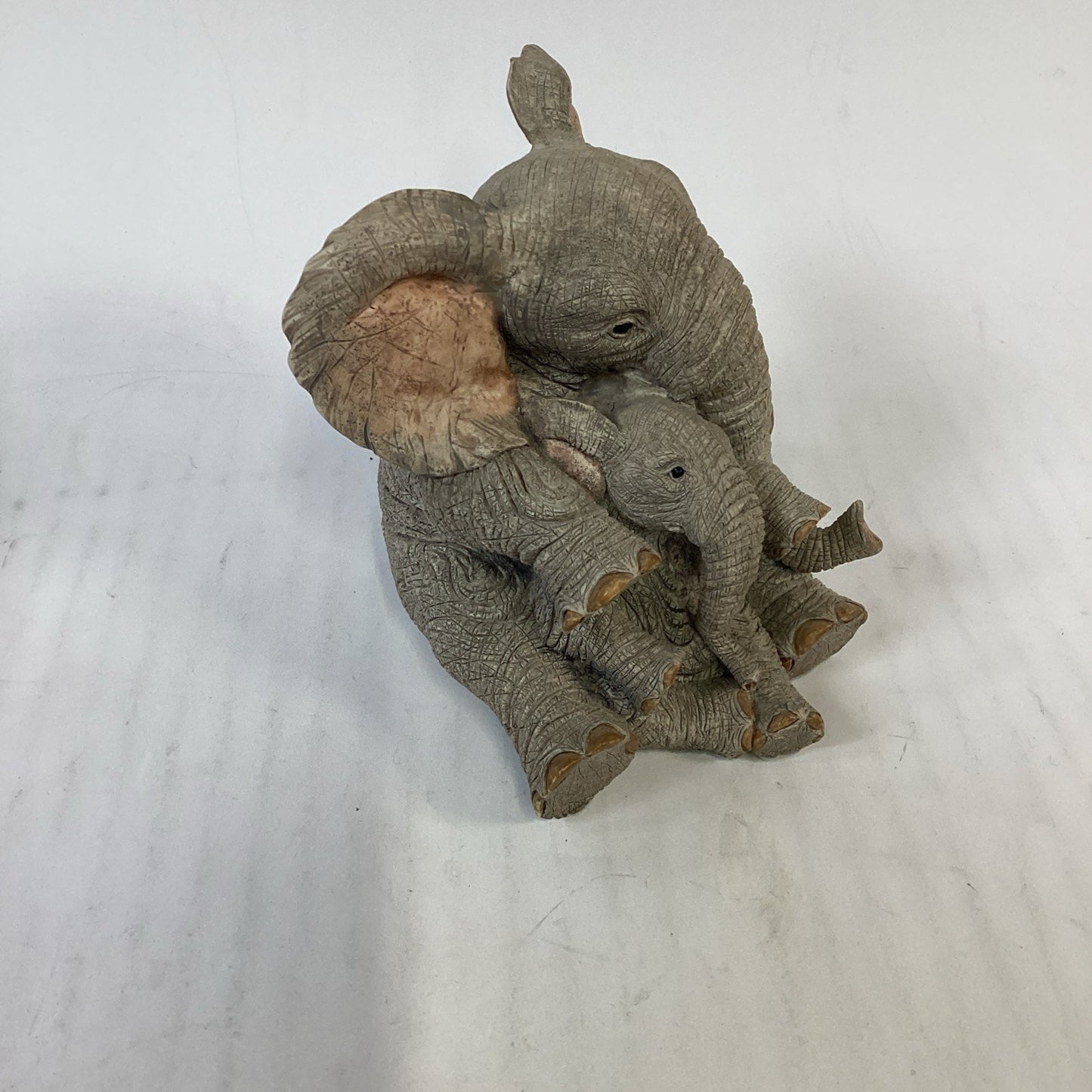 Tuskers Elephants 1994 Elsie and Marigold Hand Painted Figurine
